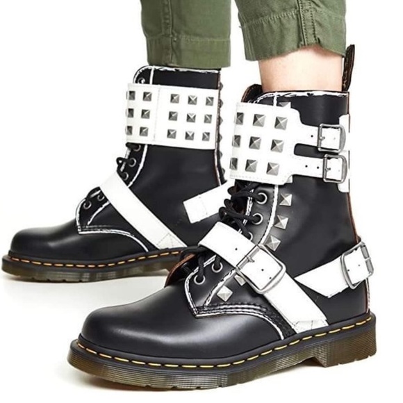 Dr Martens 1490 Joska Stud Boot Black White Rolled Vintage Smooth Size 7 NEW - Picture 2 of 16